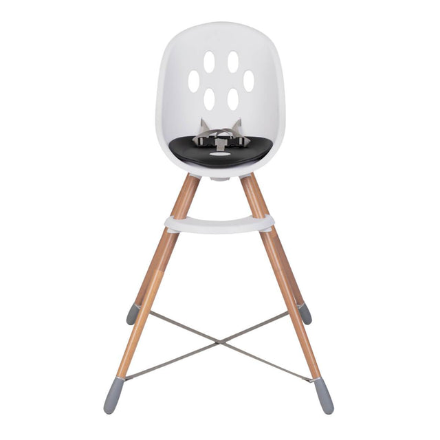 phil&teds premiada poppy silla alta con patas de madera que muestra la vista frontal con food tray quitada para su uso en los mostradores y el forro del asiento de la mesa_negro