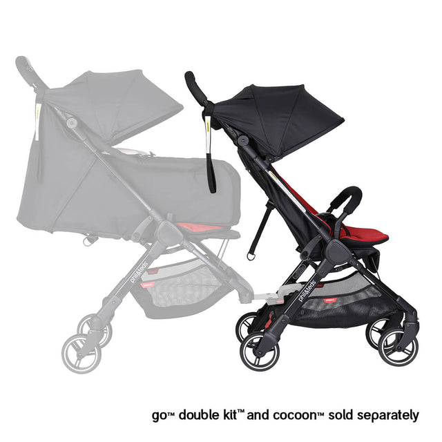 go silla de paseo que muestra los accesorios adicionales de un double kit y un cocoon para un modo de recién nacido acostado