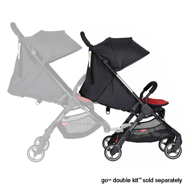 go silla de paseo que muestra el accesorio adicional de un double kit con ambos asientos en modo recién nacido acostado