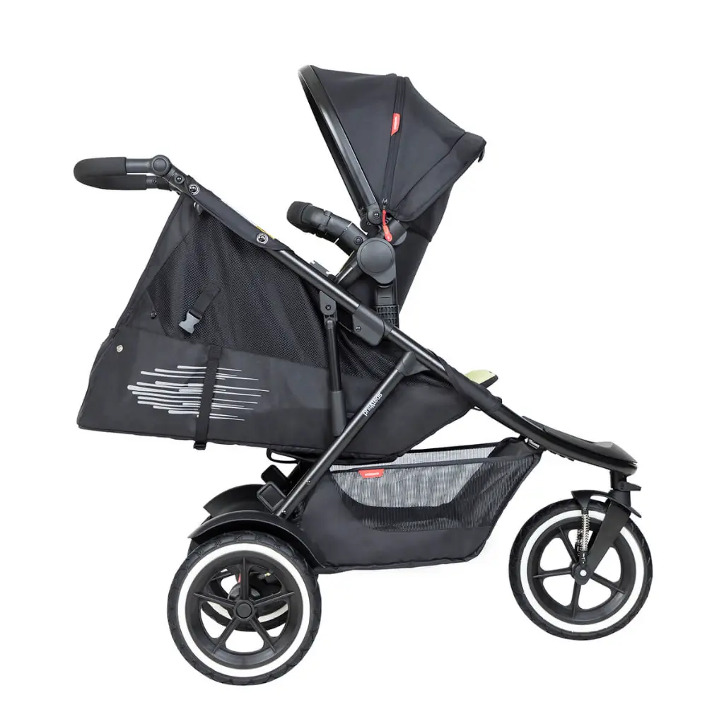 phil&teds-sport-buggy-in-full-recline-mode-and-double-kit-in-parent-facing-mode.webp