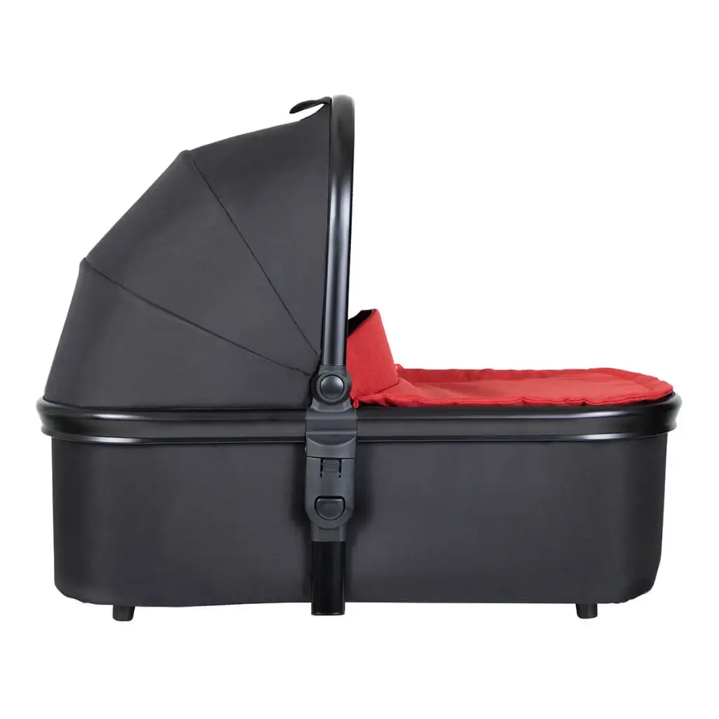snug carrycot with colour lid